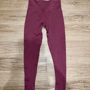 SET Active Burgundy Leggings